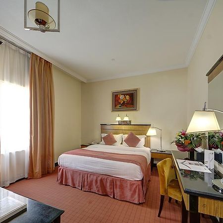 Rayan Hotel Corniche Szardża Zewnętrze zdjęcie