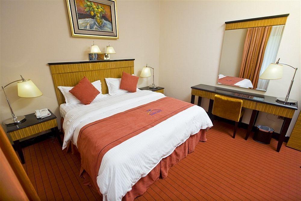 Rayan Hotel Corniche Szardża Zewnętrze zdjęcie
