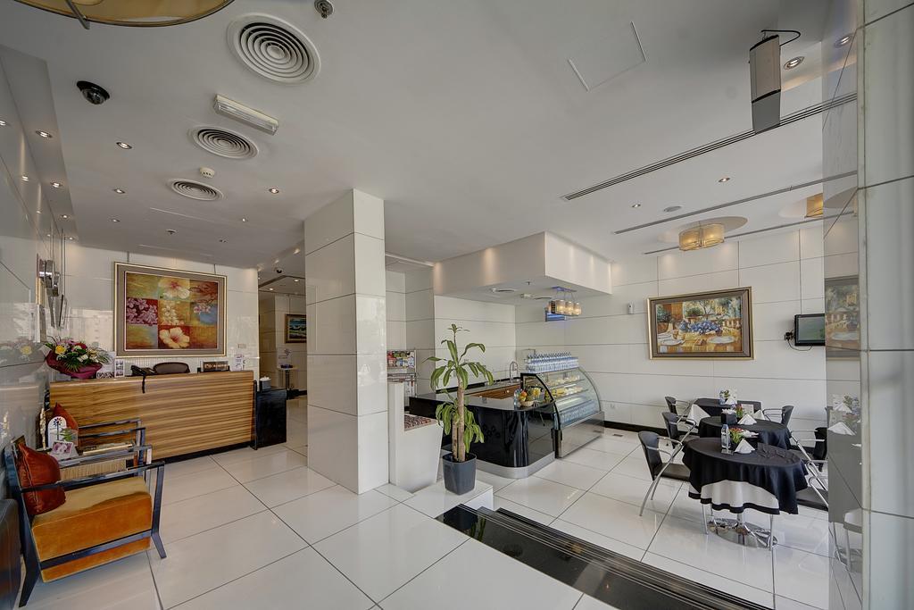 Rayan Hotel Corniche Szardża Zewnętrze zdjęcie