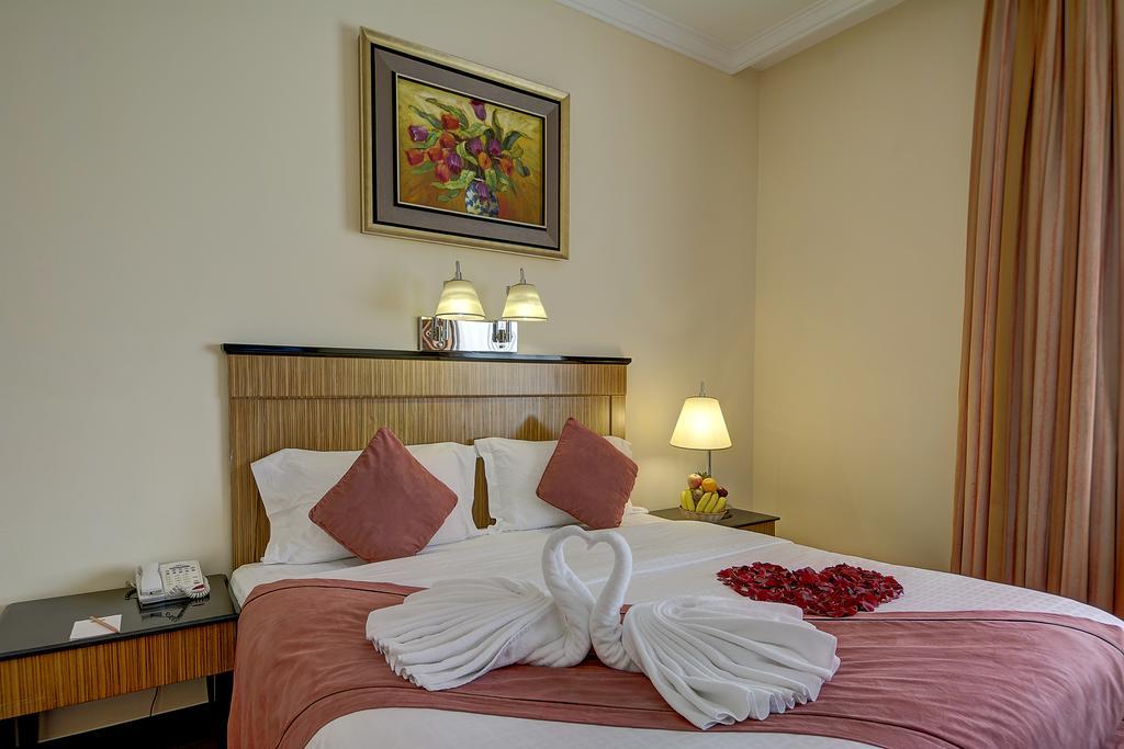 Rayan Hotel Corniche Szardża Zewnętrze zdjęcie