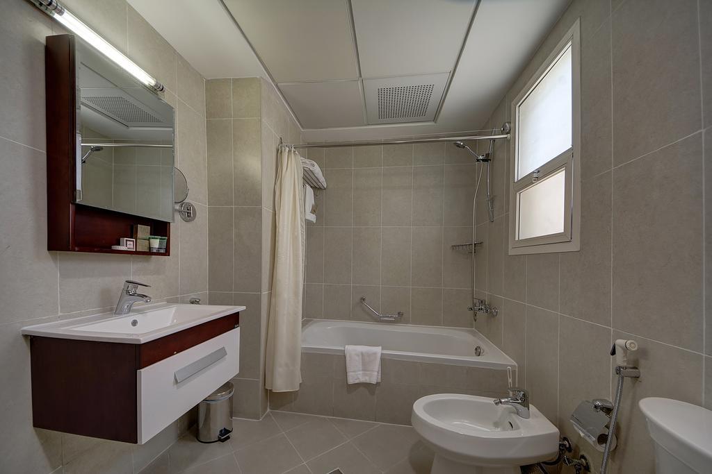 Rayan Hotel Corniche Szardża Zewnętrze zdjęcie