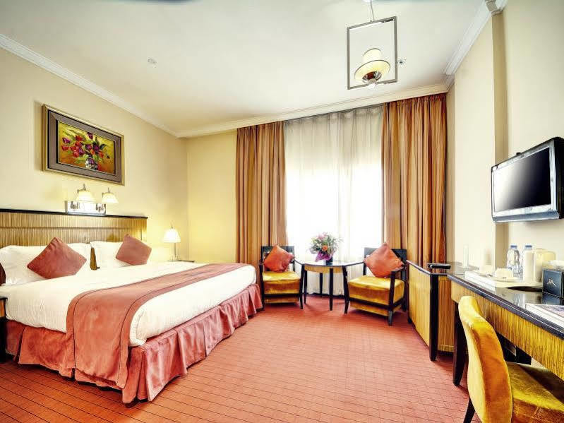 Rayan Hotel Corniche Szardża Zewnętrze zdjęcie